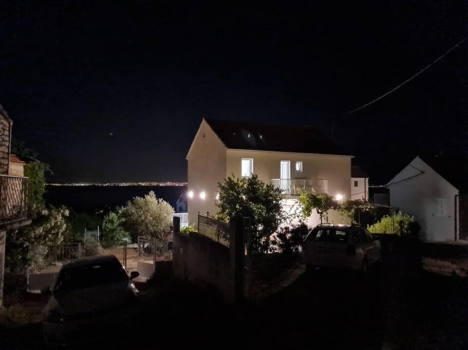 Garden House Sutivan Exterior photo